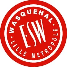 برچسب قرمز با نوشته 'ESW Wasquehal Lille Métropole'
