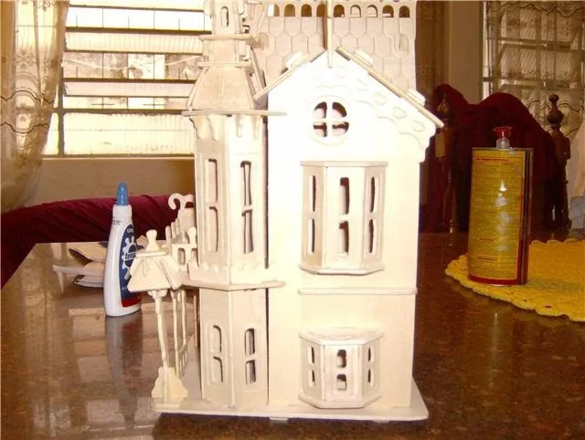 خانه عروسکی چوبی قرون وسطی